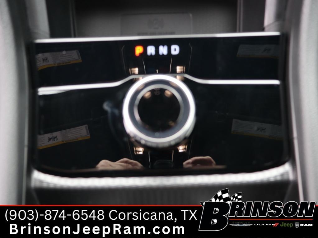 new 2025 Jeep Grand Cherokee car, priced at $38,737