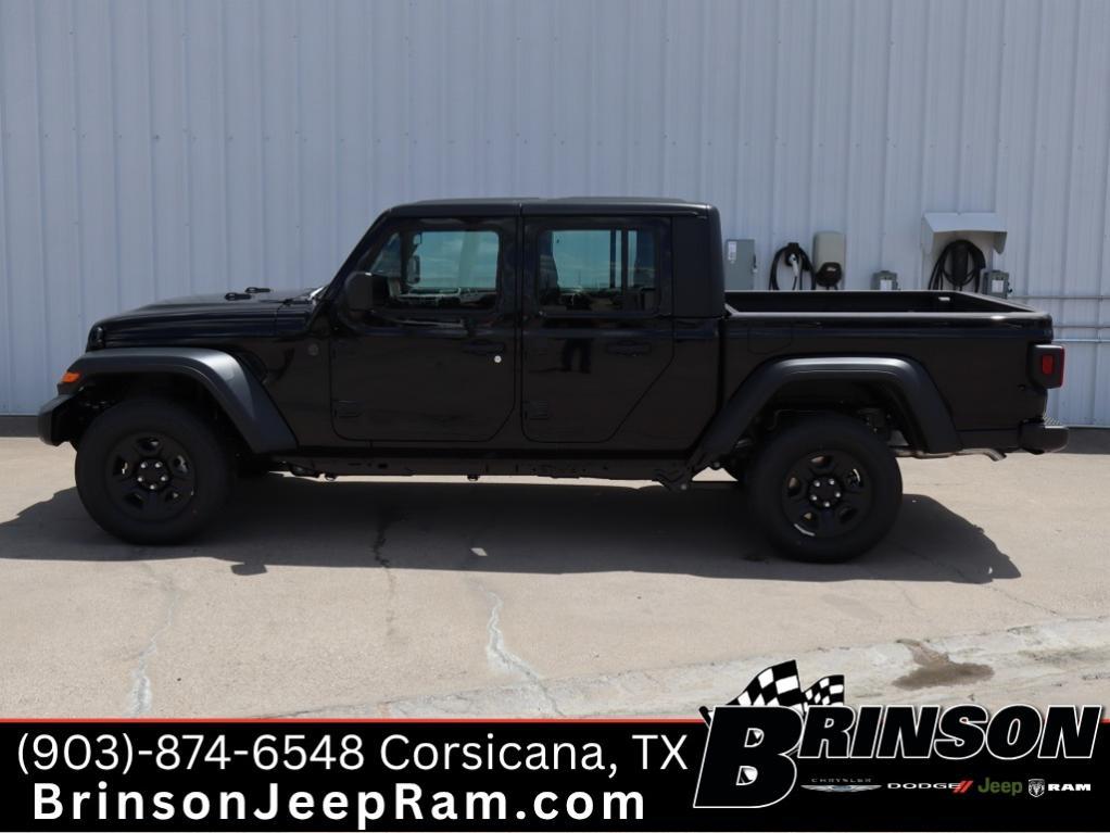 new 2025 Jeep Gladiator car, priced at $40,508