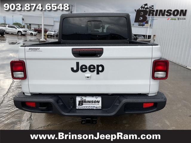 new 2024 Jeep Gladiator car, priced at $45,400