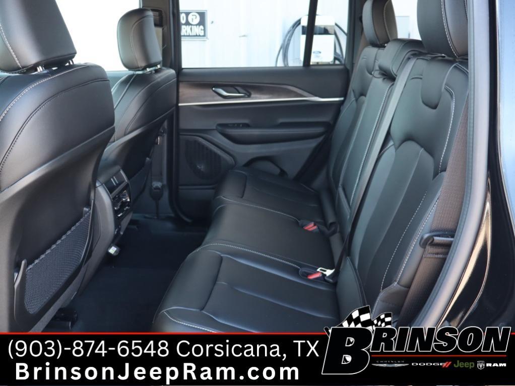 new 2025 Jeep Grand Cherokee car, priced at $41,347