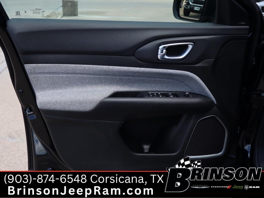 new 2025 Jeep Compass car, priced at $25,968
