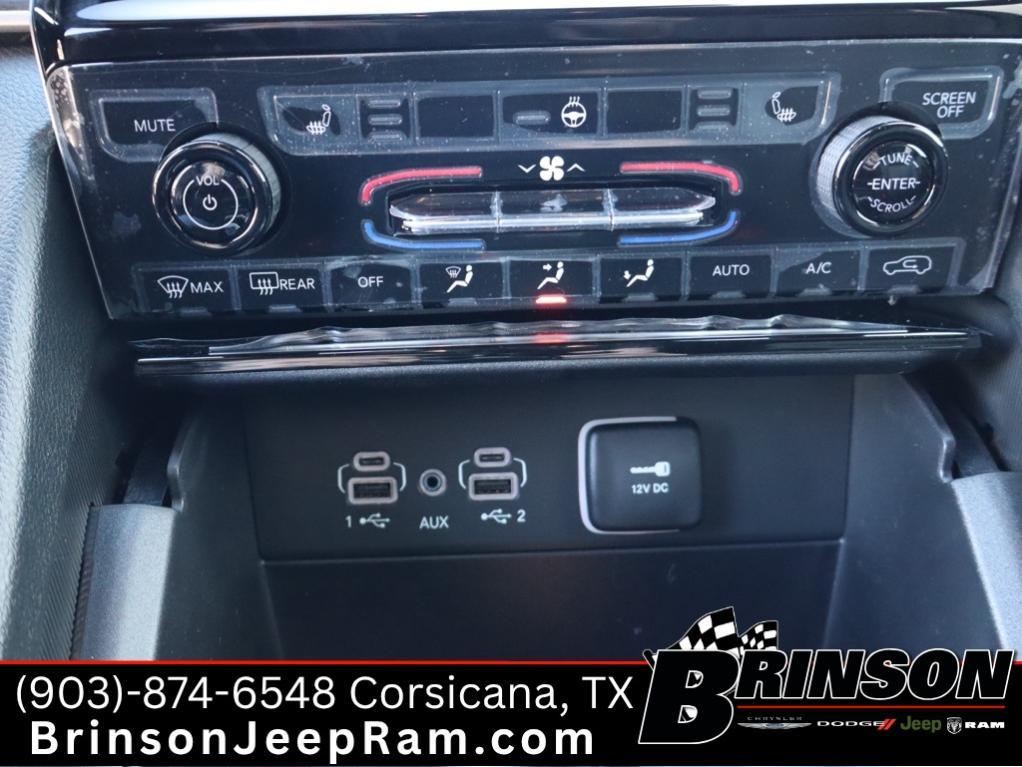 new 2025 Jeep Grand Cherokee L car, priced at $49,497