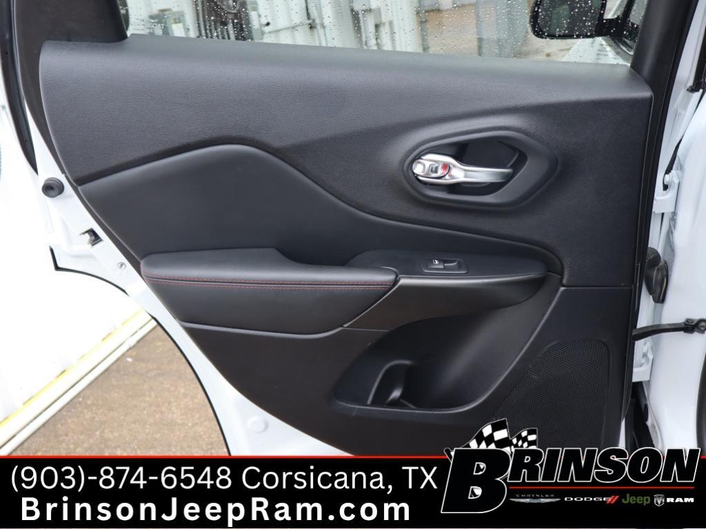 used 2022 Jeep Cherokee car, priced at $20,995