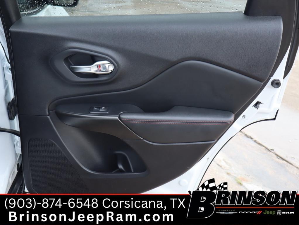 used 2022 Jeep Cherokee car, priced at $20,995