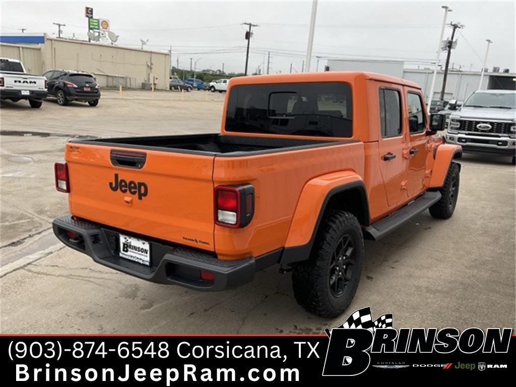 new 2025 Jeep Gladiator car, priced at $41,438