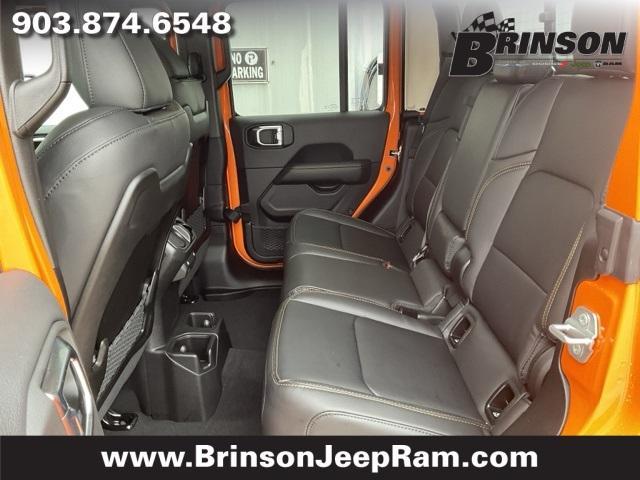 new 2025 Jeep Gladiator car, priced at $41,694