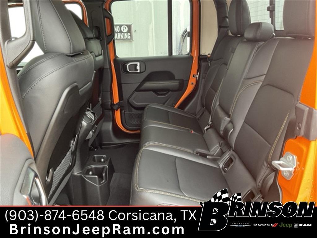 new 2025 Jeep Gladiator car, priced at $41,438