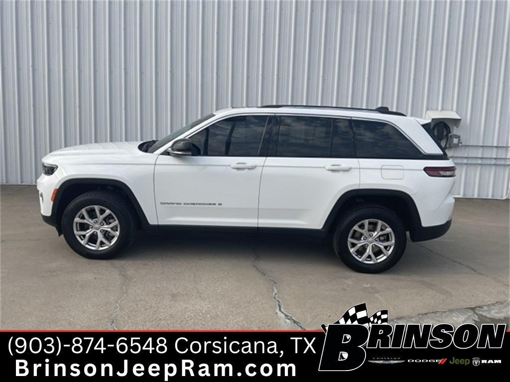used 2022 Jeep Grand Cherokee car, priced at $29,100