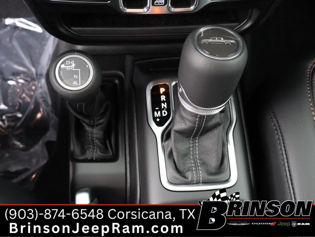 new 2025 Jeep Gladiator car, priced at $42,747