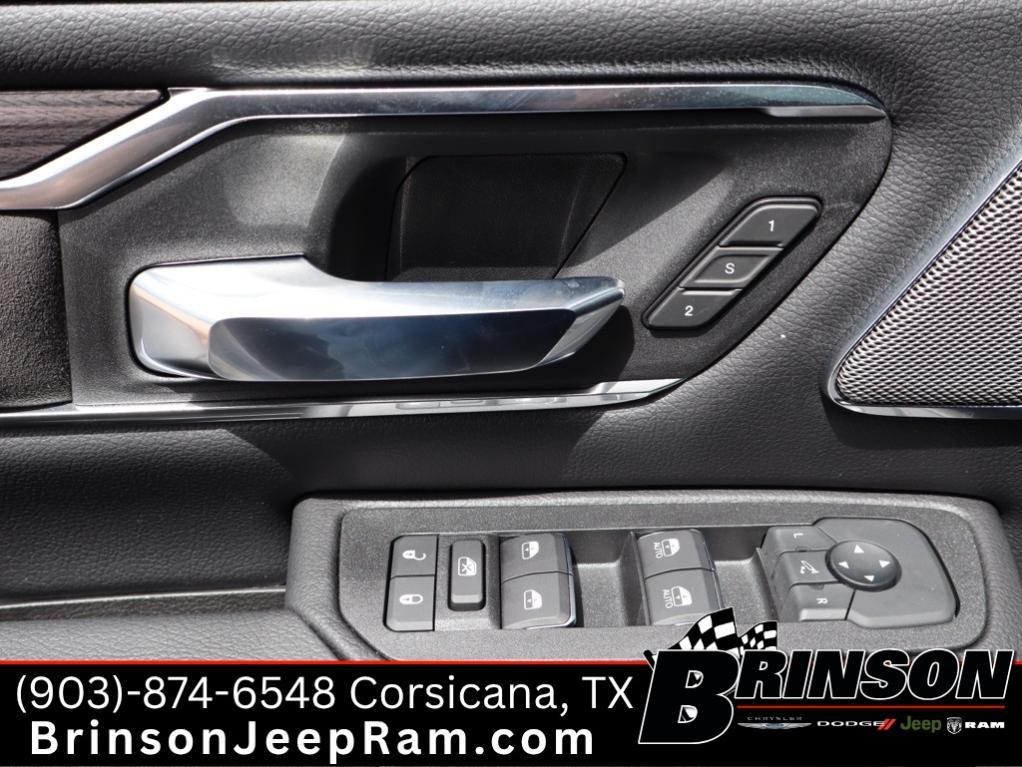 new 2025 Ram 1500 car, priced at $61,555