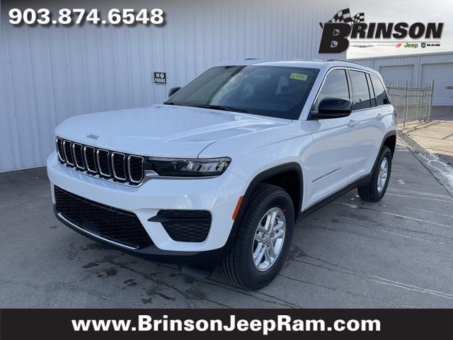 new 2025 Jeep Grand Cherokee car, priced at $37,625