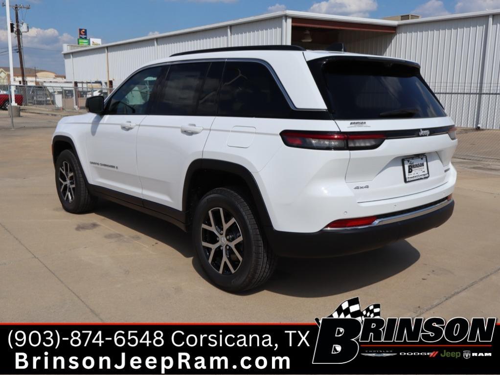 new 2025 Jeep Grand Cherokee car, priced at $44,547
