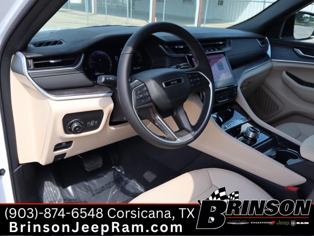 new 2025 Jeep Grand Cherokee car, priced at $44,547