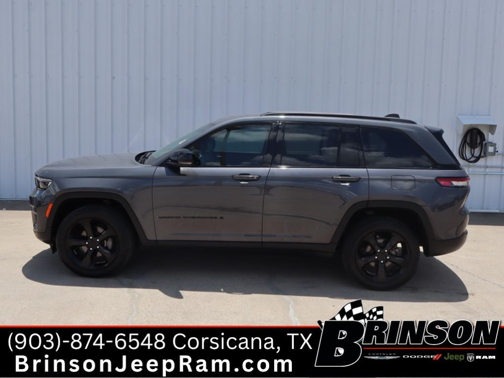 used 2023 Jeep Grand Cherokee car, priced at $25,756