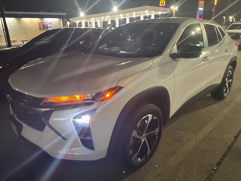 used 2024 Chevrolet Trax car, priced at $22,980