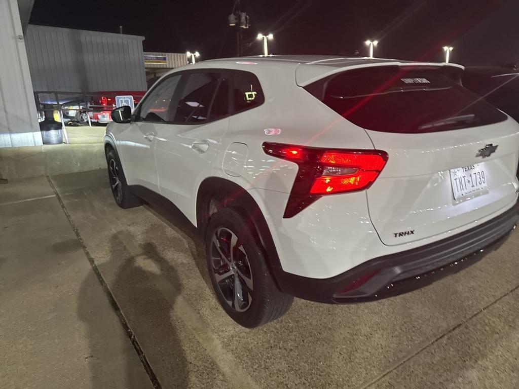 used 2024 Chevrolet Trax car, priced at $22,980