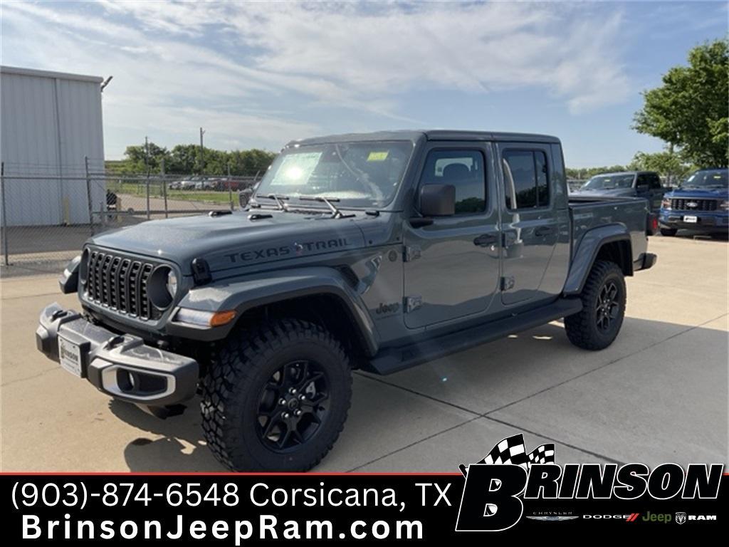 new 2025 Jeep Gladiator car, priced at $45,900