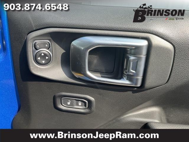 new 2025 Jeep Wrangler car