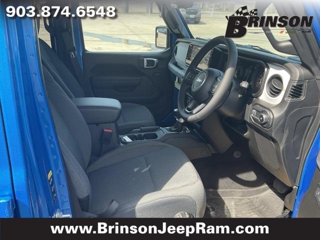 new 2025 Jeep Wrangler car