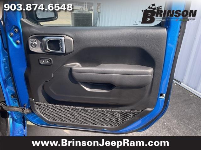 new 2025 Jeep Wrangler car