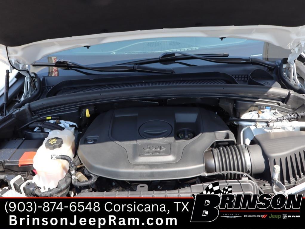 used 2023 Jeep Grand Cherokee car, priced at $40,389