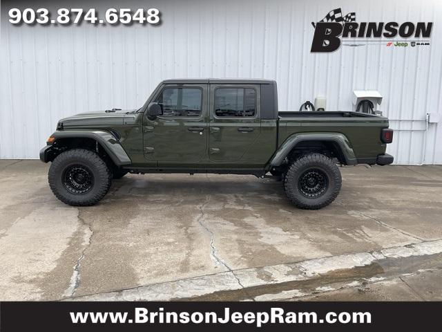 new 2024 Jeep Gladiator car, priced at $39,028