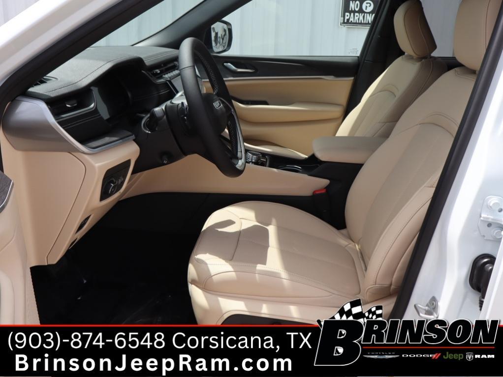 new 2025 Jeep Grand Cherokee L car, priced at $46,617