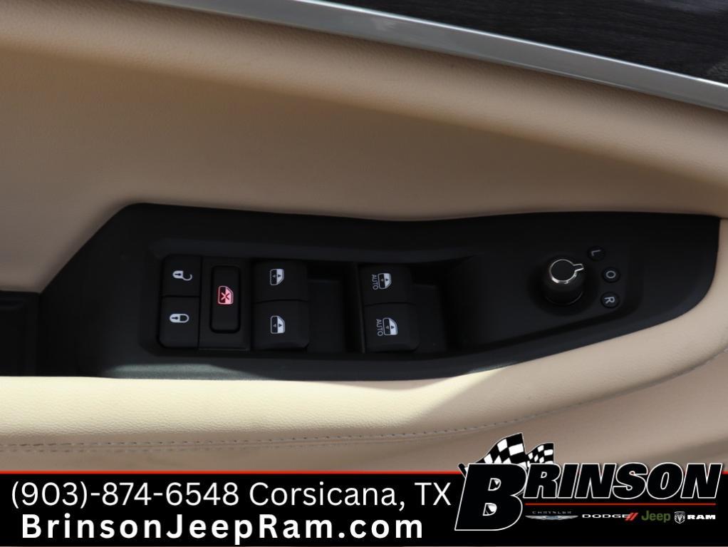 new 2025 Jeep Grand Cherokee L car, priced at $46,617