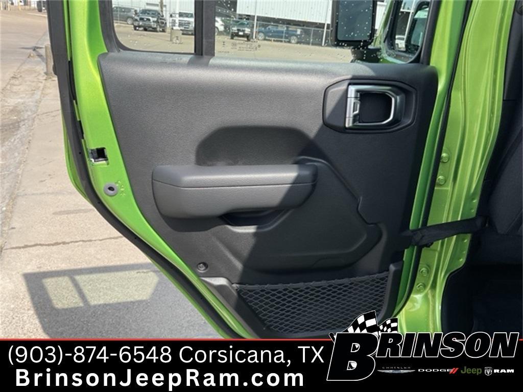 new 2025 Jeep Gladiator car, priced at $36,630