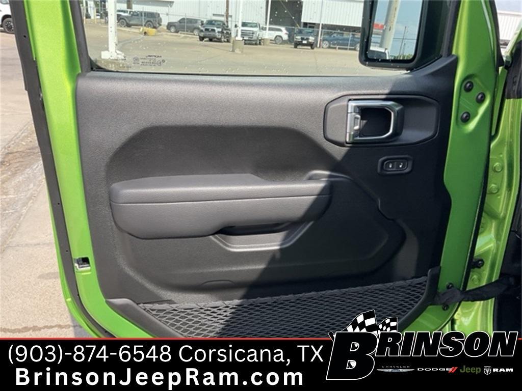 new 2025 Jeep Gladiator car, priced at $36,630