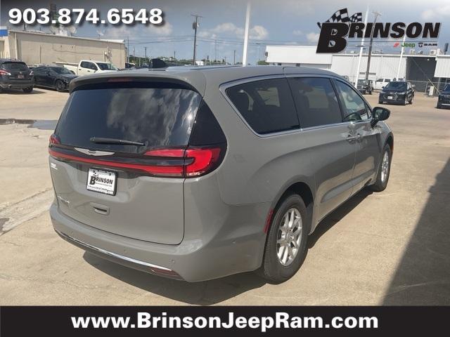 new 2025 Chrysler Pacifica car, priced at $46,220