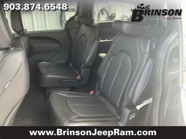 new 2025 Chrysler Pacifica car, priced at $46,220