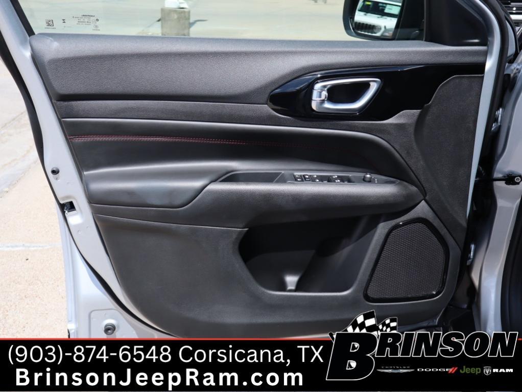 new 2025 Jeep Compass car, priced at $29,849