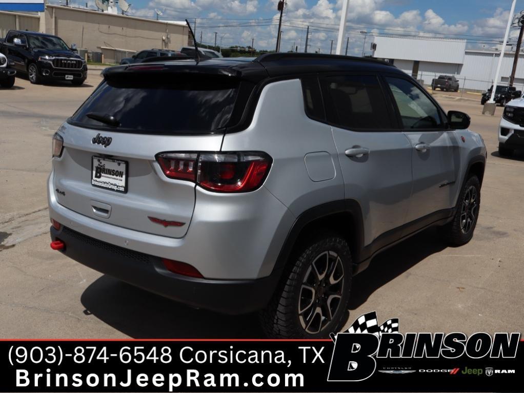 new 2025 Jeep Compass car, priced at $29,849
