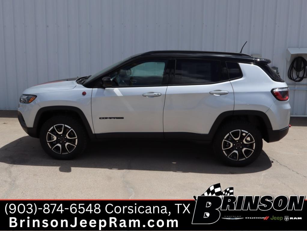 new 2025 Jeep Compass car, priced at $29,849