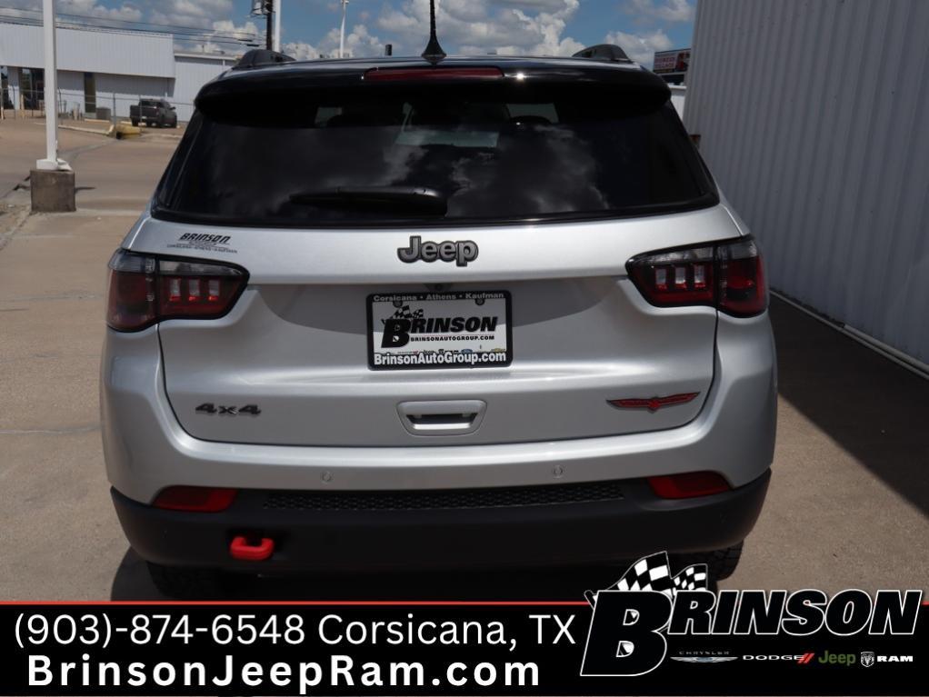new 2025 Jeep Compass car, priced at $29,849