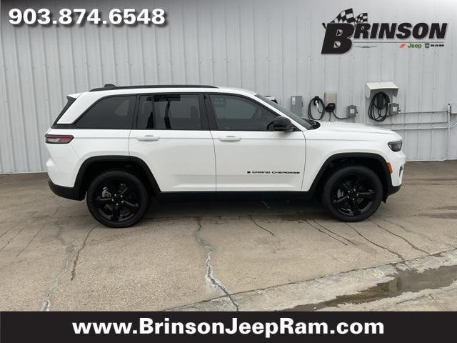 used 2024 Jeep Grand Cherokee car, priced at $35,990