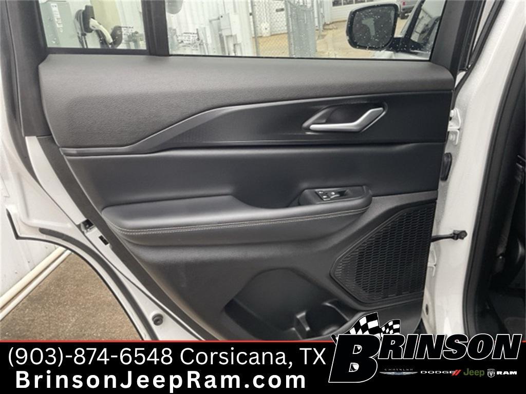 used 2024 Jeep Grand Cherokee car, priced at $34,548