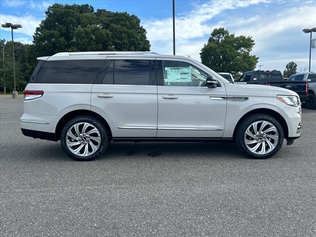 new 2024 Lincoln Navigator car, priced at $104,750