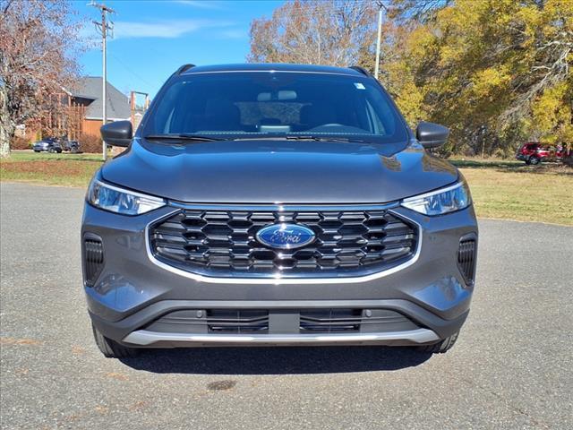 new 2025 Ford Escape car, priced at $31,475