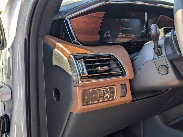 new 2024 Lincoln Navigator car, priced at $99,999