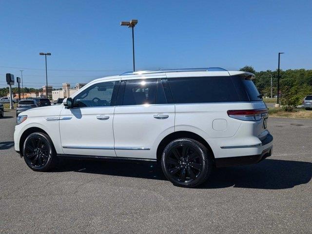 new 2024 Lincoln Navigator car, priced at $99,999