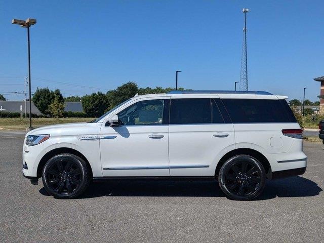 new 2024 Lincoln Navigator car, priced at $99,999