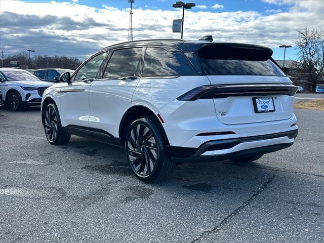 new 2025 Lincoln Nautilus car, priced at $63,455