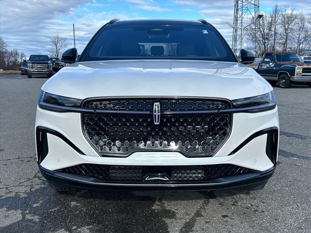 new 2025 Lincoln Nautilus car, priced at $63,455