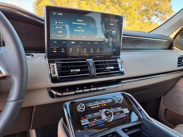 new 2024 Lincoln Navigator car, priced at $100,198