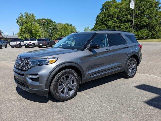 new 2024 Ford Explorer car, priced at $44,399