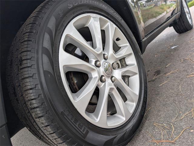 used 2017 Jeep Grand Cherokee car, priced at $20,900