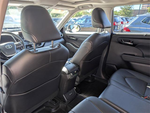 used 2024 Toyota Highlander car, priced at $42,900