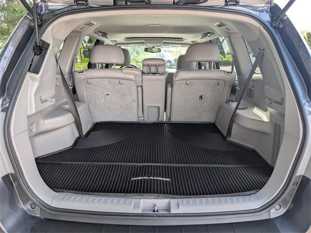 used 2013 Toyota Highlander car, priced at $19,900